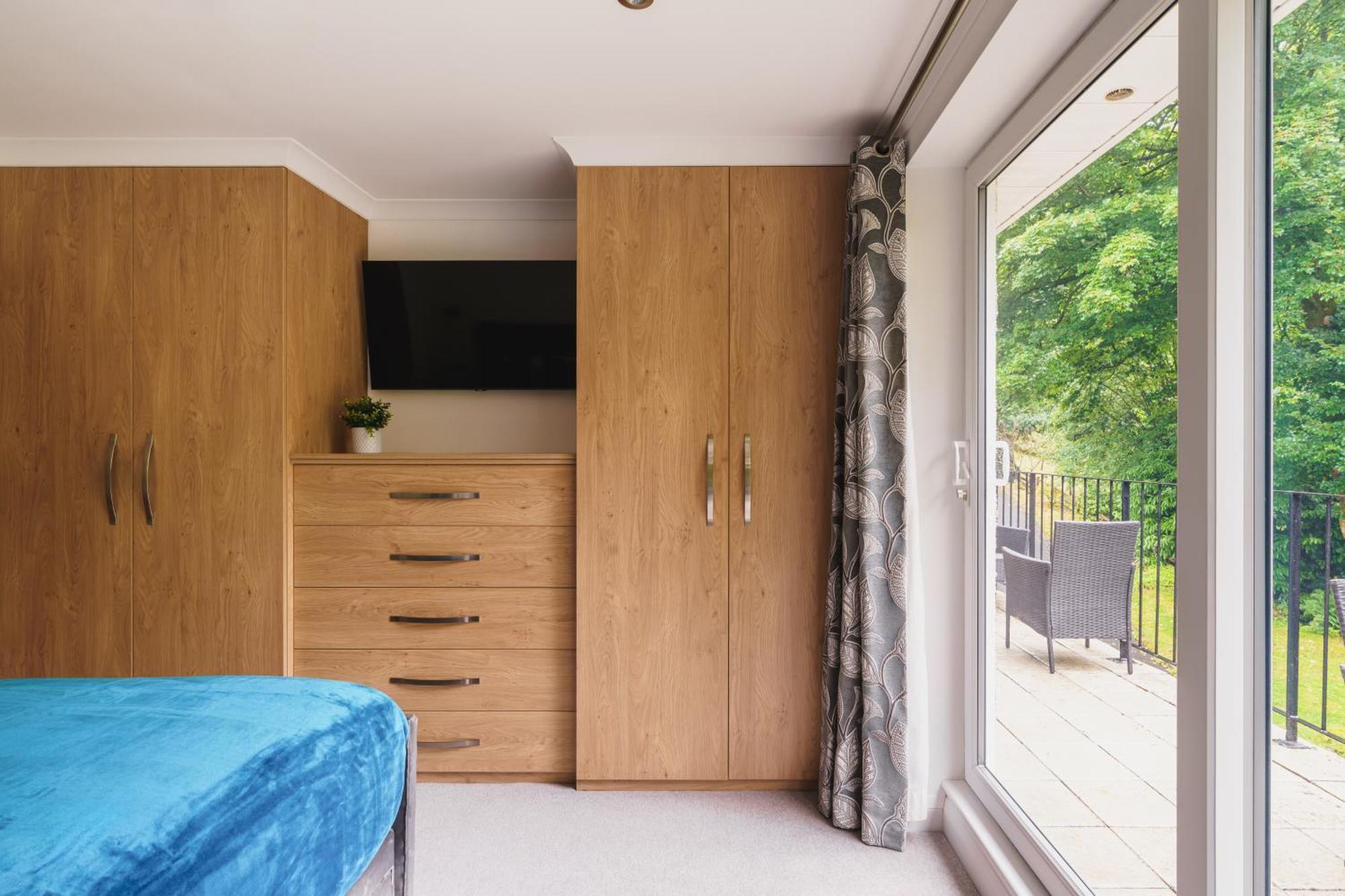 Apartment Beechwood Brook, 3 Bed, 3 Bath, Parking,
