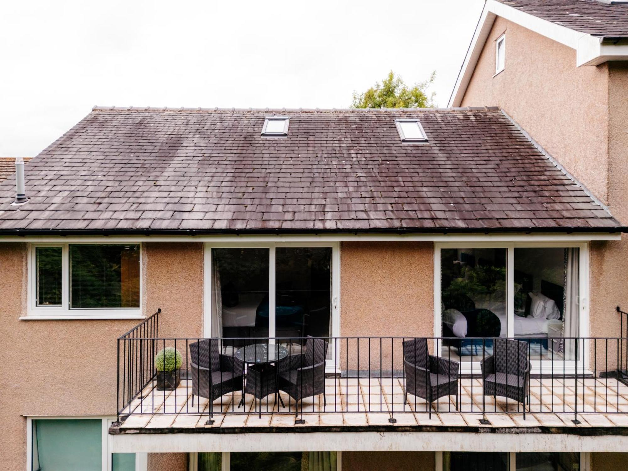 Beechwood Brook, 3 Bed, 3 Bath, Parking,