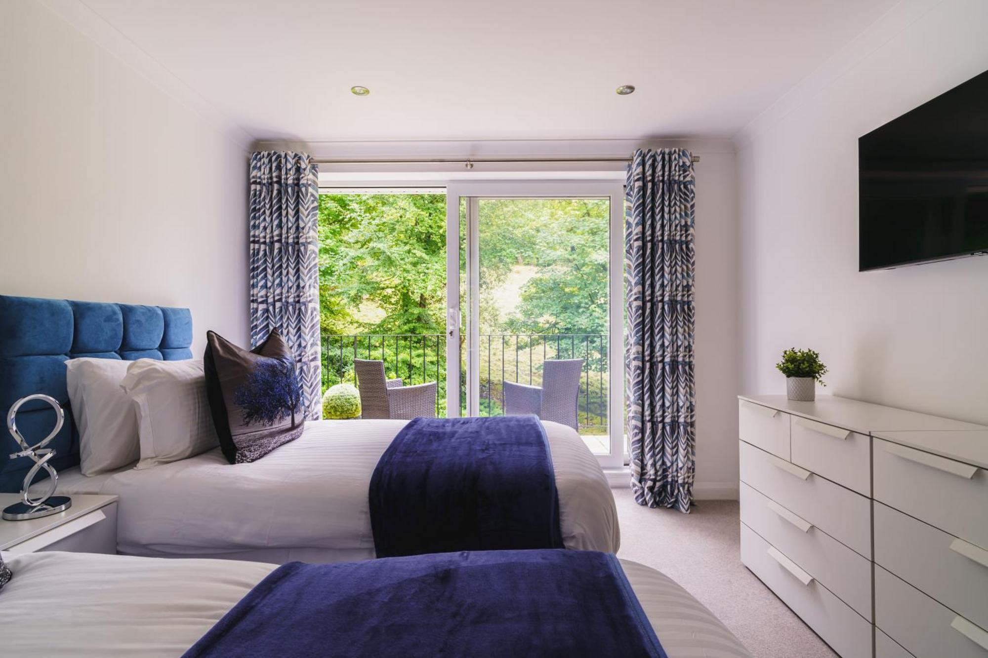 Beechwood Brook, 3 Bed, 3 Bath, Parking, *